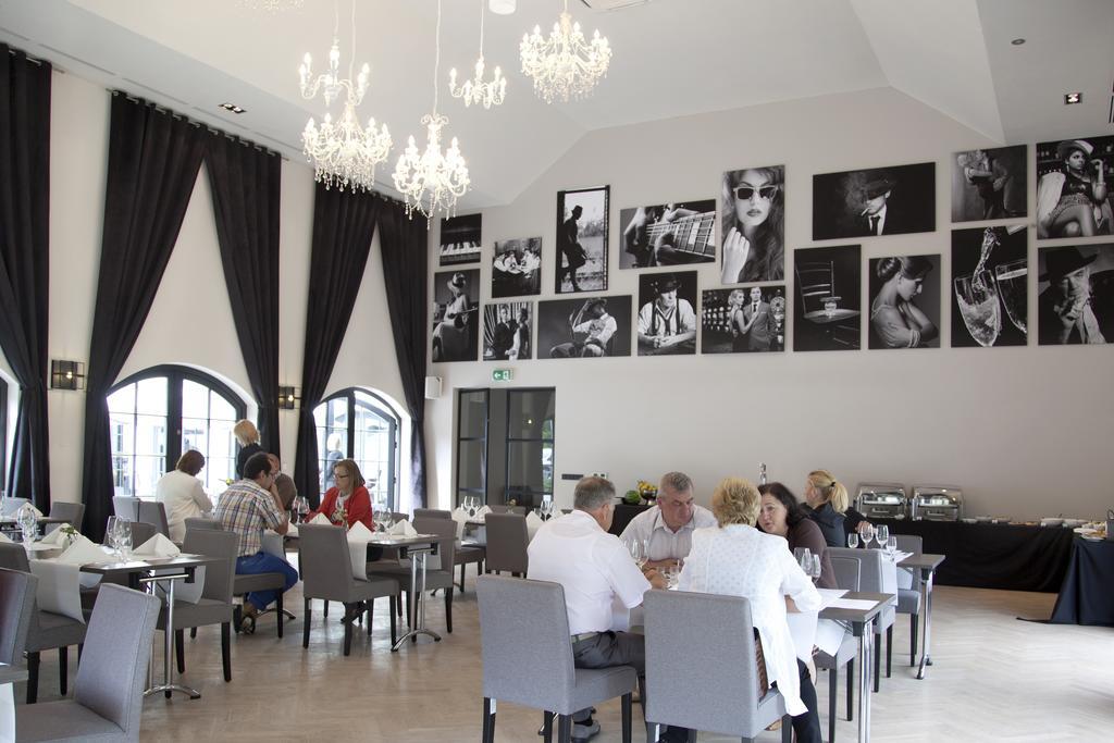 Hotel Palac Jugowice Wałbrzych Εξωτερικό φωτογραφία