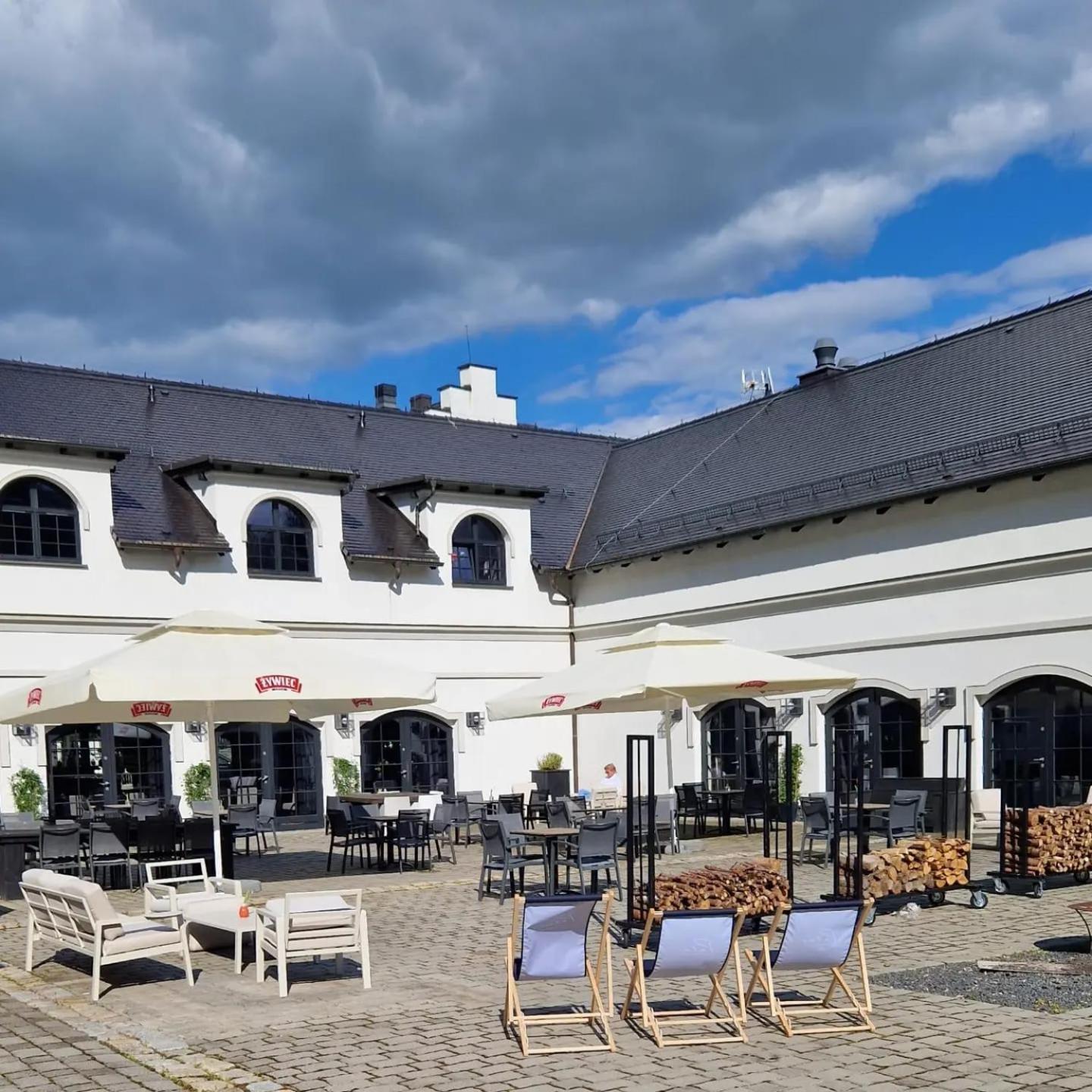 Hotel Palac Jugowice Wałbrzych Εξωτερικό φωτογραφία